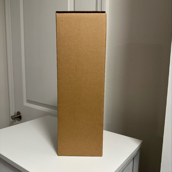 Red Valentine's Day Stanley - Target - 40 oz - Picture 3 of 8